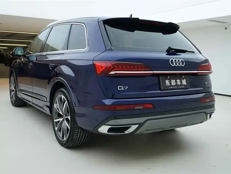 Audi Q7 — фото 6
