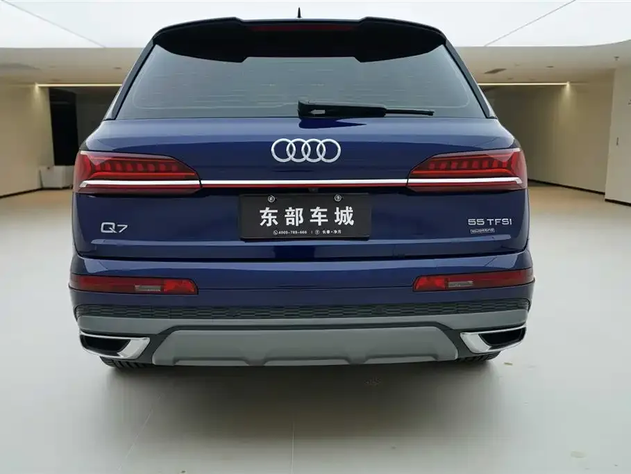 Audi Q7 — фото 10