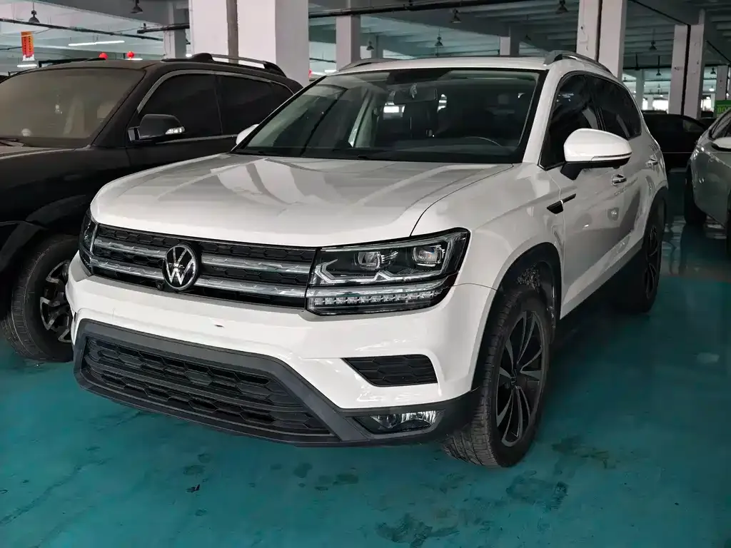 Volkswagen Tharu — фото 1