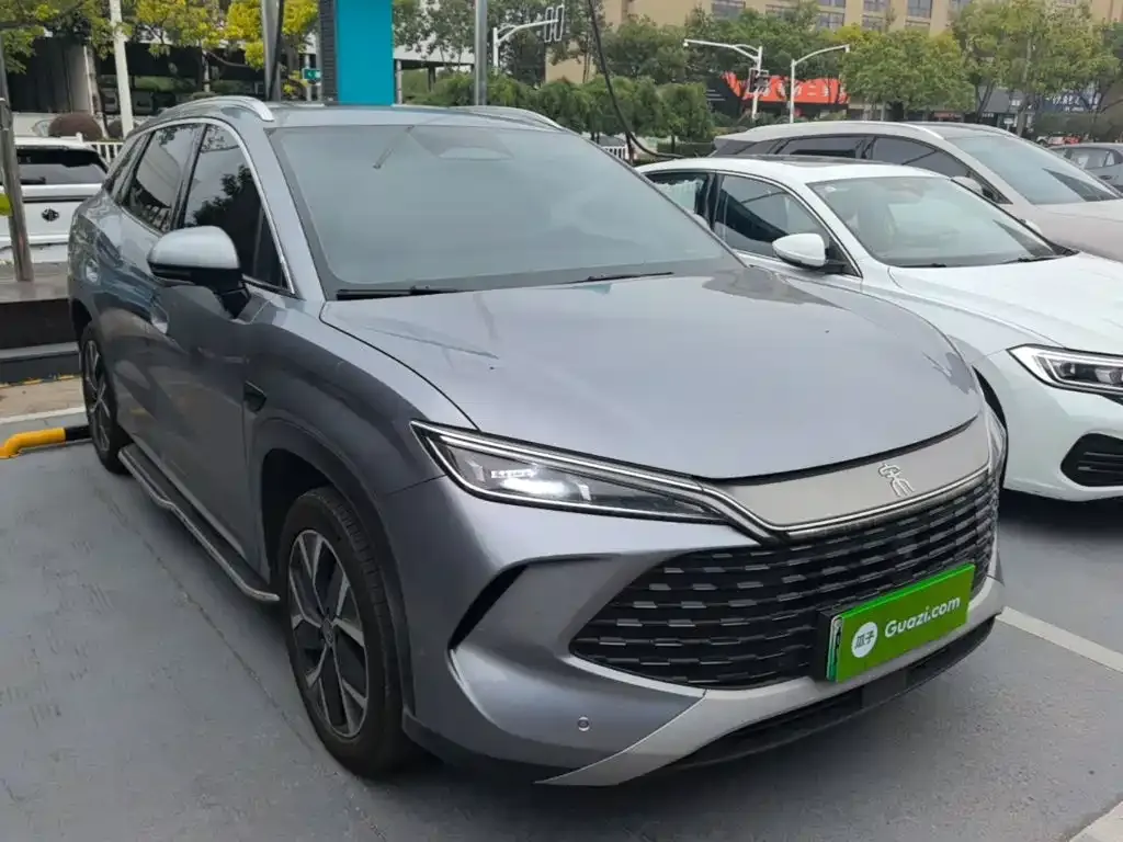 BYD L DM-i — фото 10