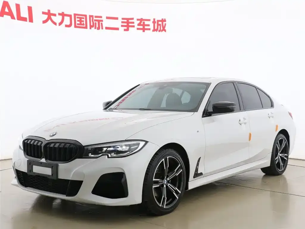 BMW 3 Series — фото 1