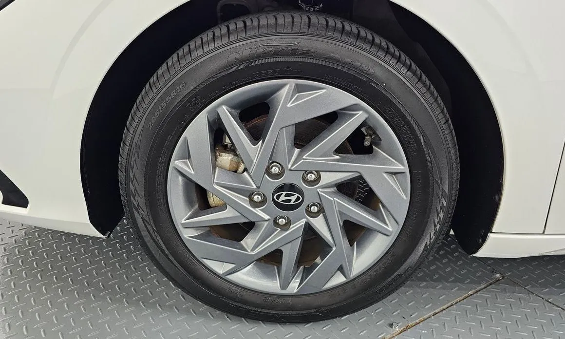 Hyundai AVANTE — фото 6