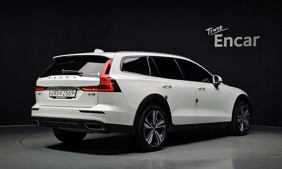 Volvo V60 — фото 3