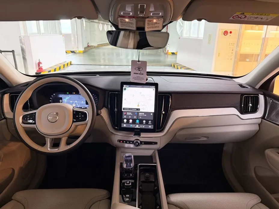 Volvo XC60 2026 из KR, фото 4