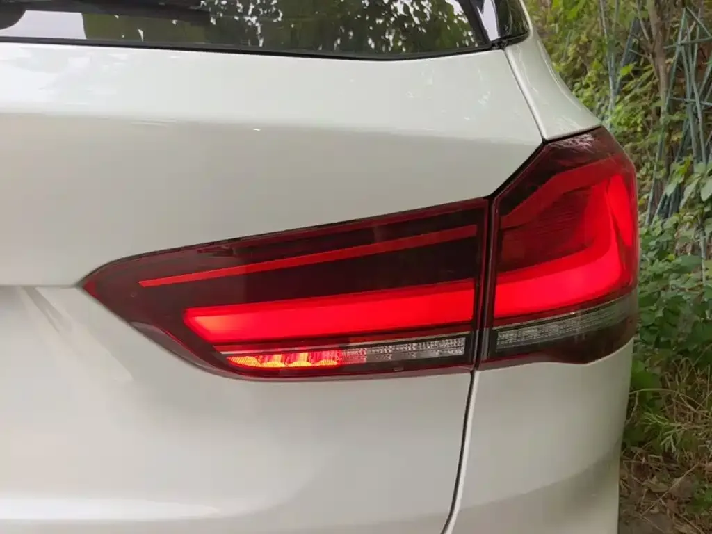 BMW X1 — фото 2