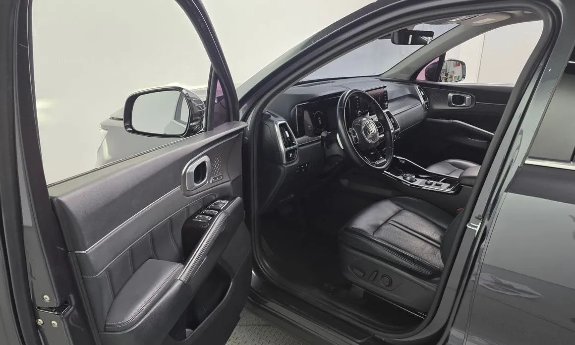 Kia Sorento — фото 6