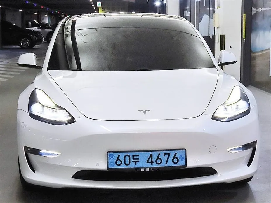 Tesla Model 3 — фото 10