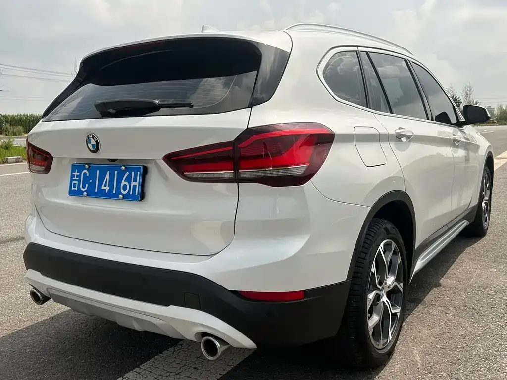 BMW X1 — фото 4