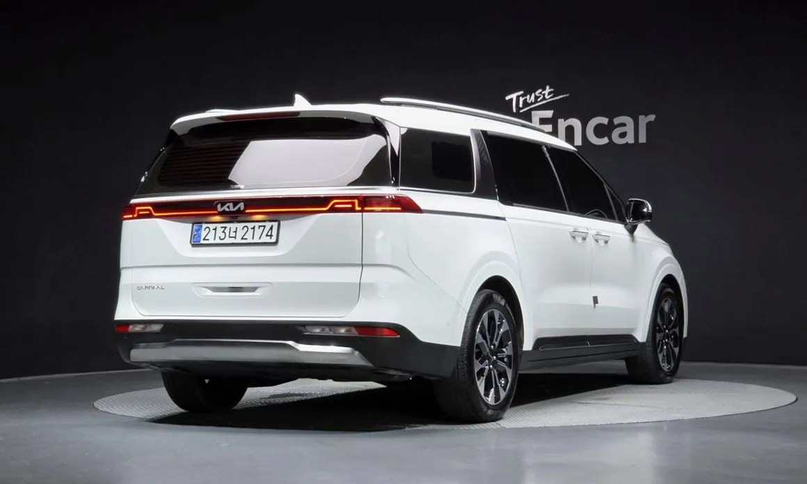 Kia Carnival — фото 2