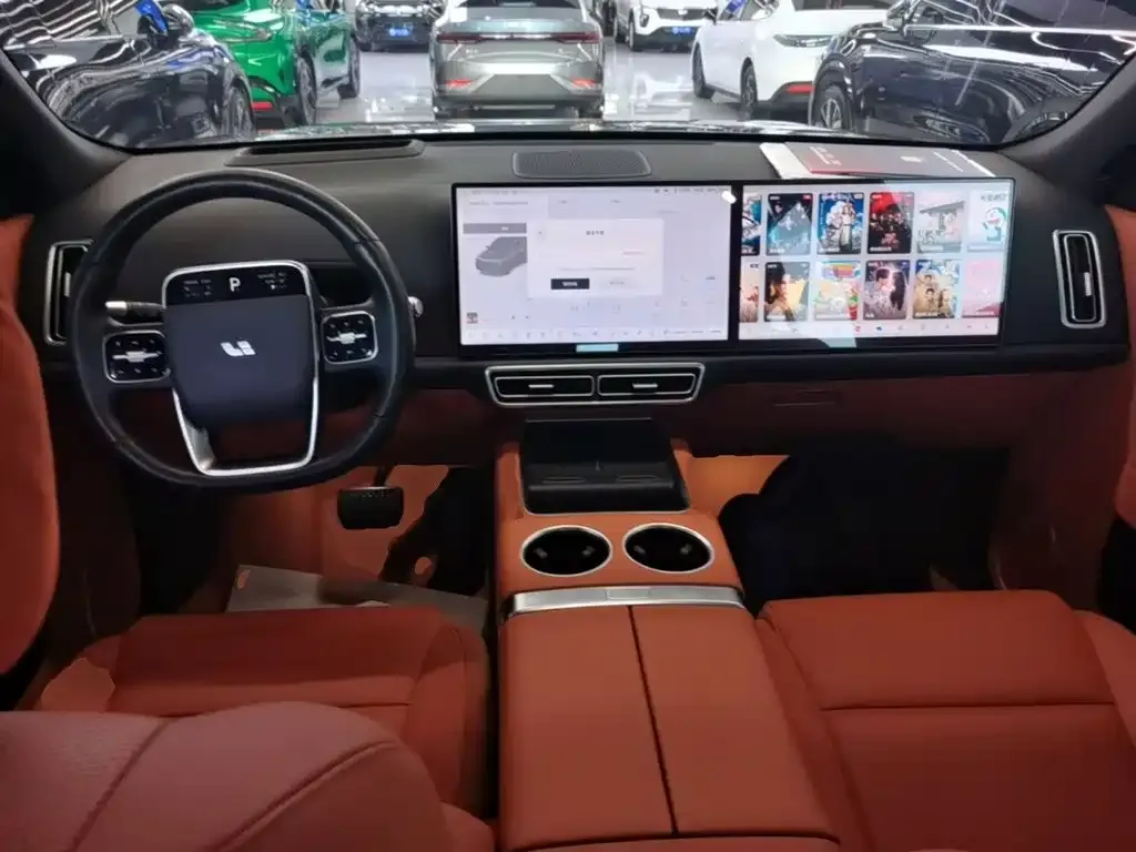Li Auto L8 — фото 6
