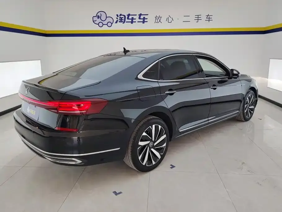 Volkswagen Passat — фото 3