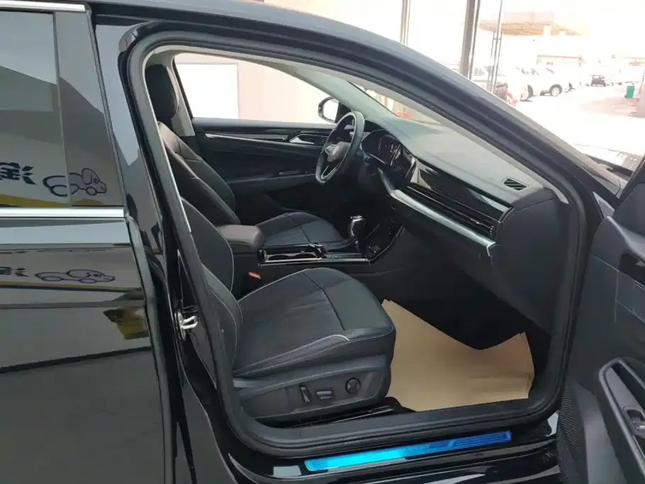 Volkswagen Passat — фото 5