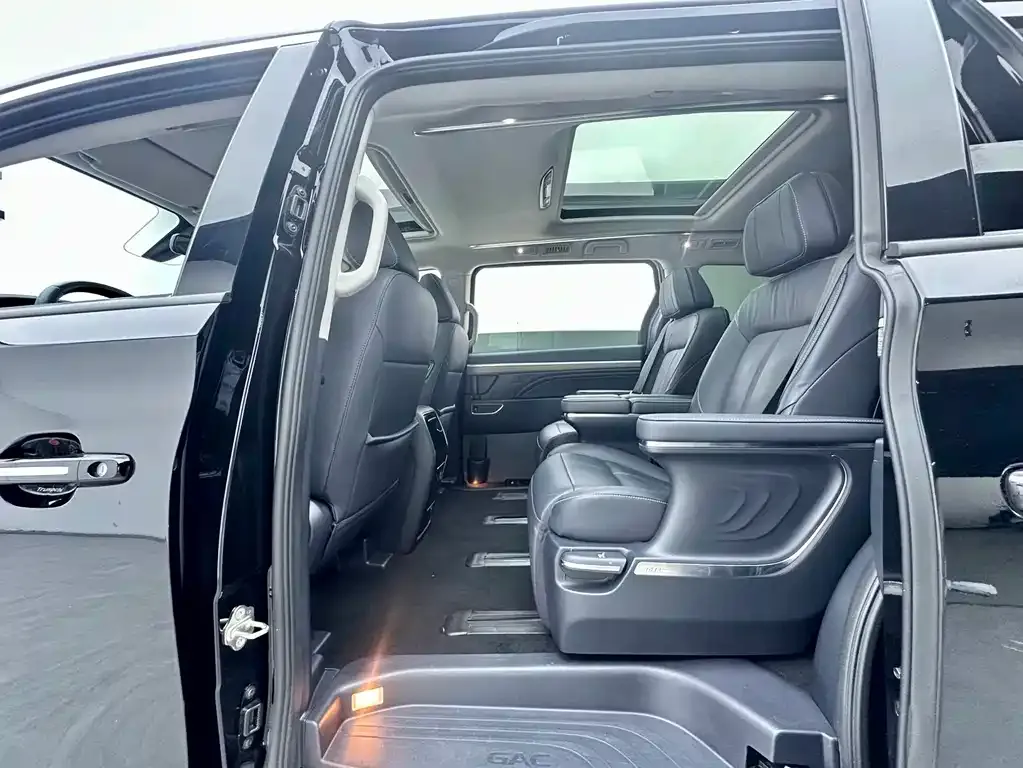 GAC Motor Trumpchi M8 — фото 6