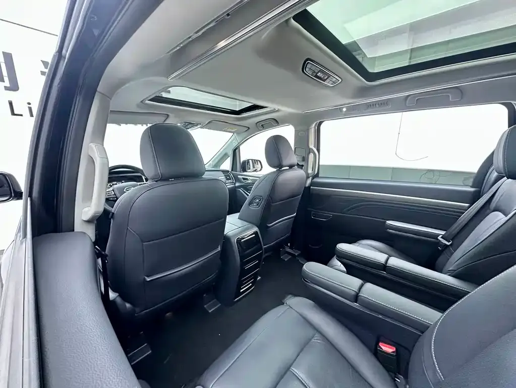 GAC Motor Trumpchi M8 — фото 3