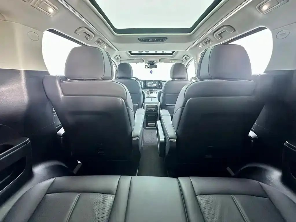 GAC Motor Trumpchi M8 — фото 8