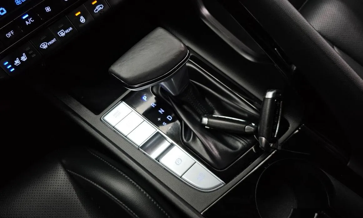 Hyundai AVANTE 2021 из KR, фото 3