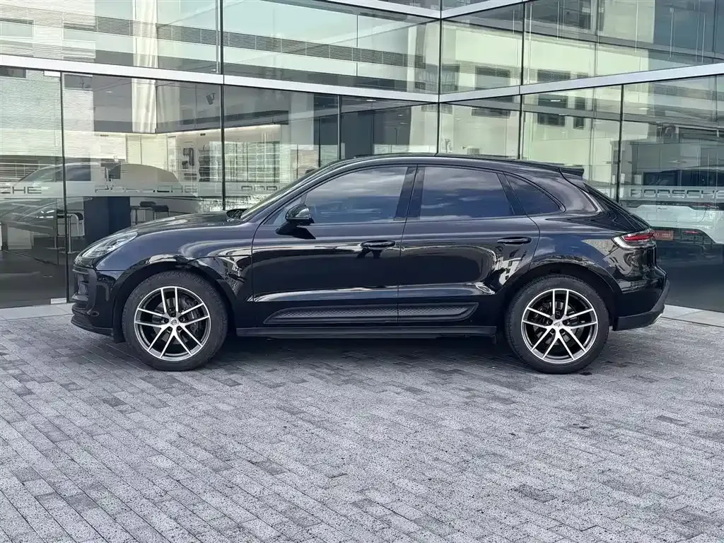 Porsche Macan — фото 7