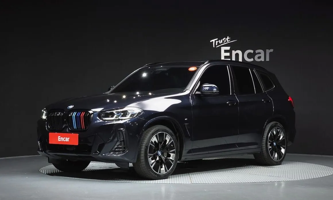 BMW iX3