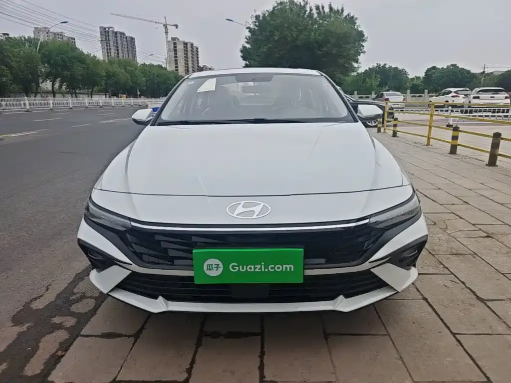 Hyundai Elantra — фото 9