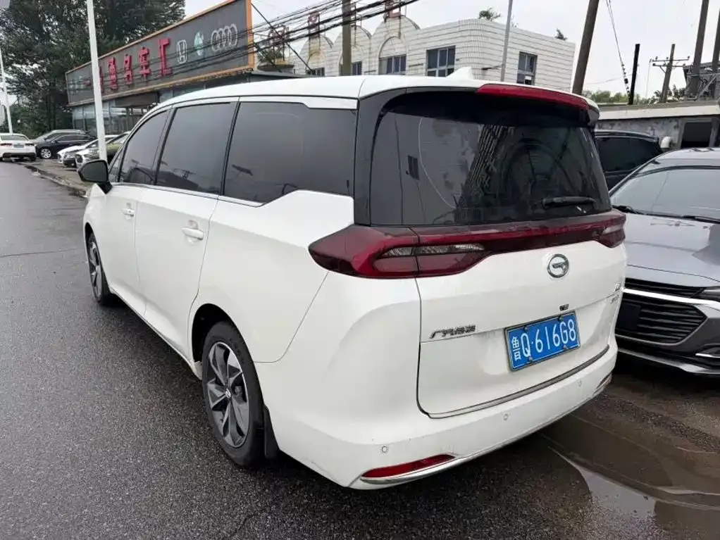 GAC Motor Trumpchi M6 — фото 3