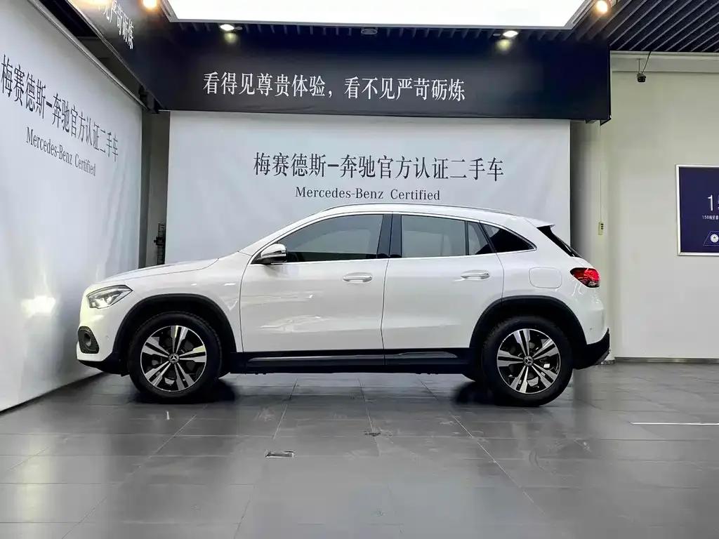 Mercedes-Benz GLA — фото 7