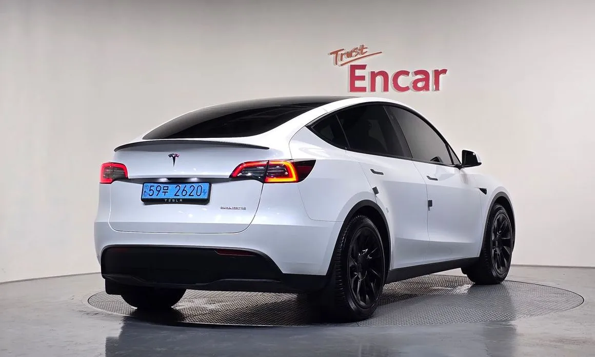 Tesla Model Y — фото 5