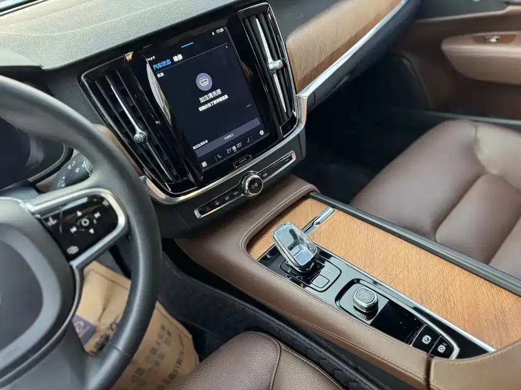 Volvo S90 — фото 7