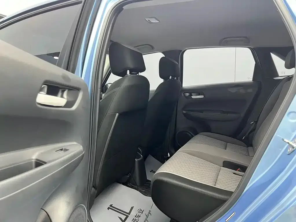 Honda Fit — фото 9