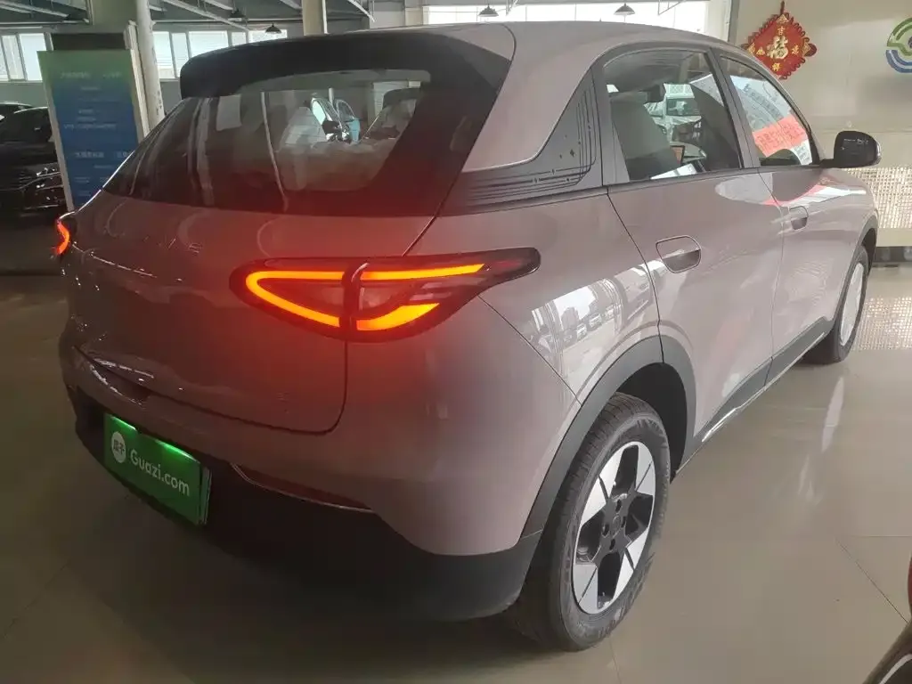 Geely Starburst — фото 10
