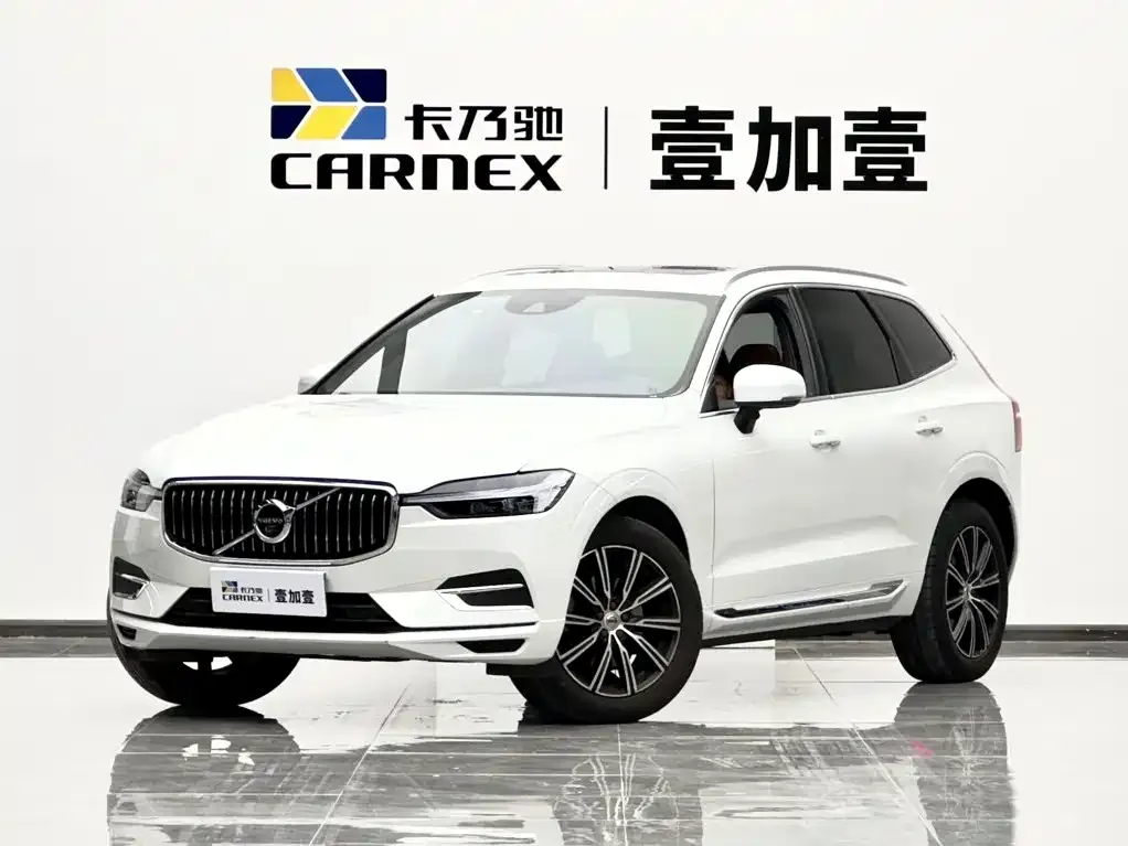 Volvo XC60 — фото 1