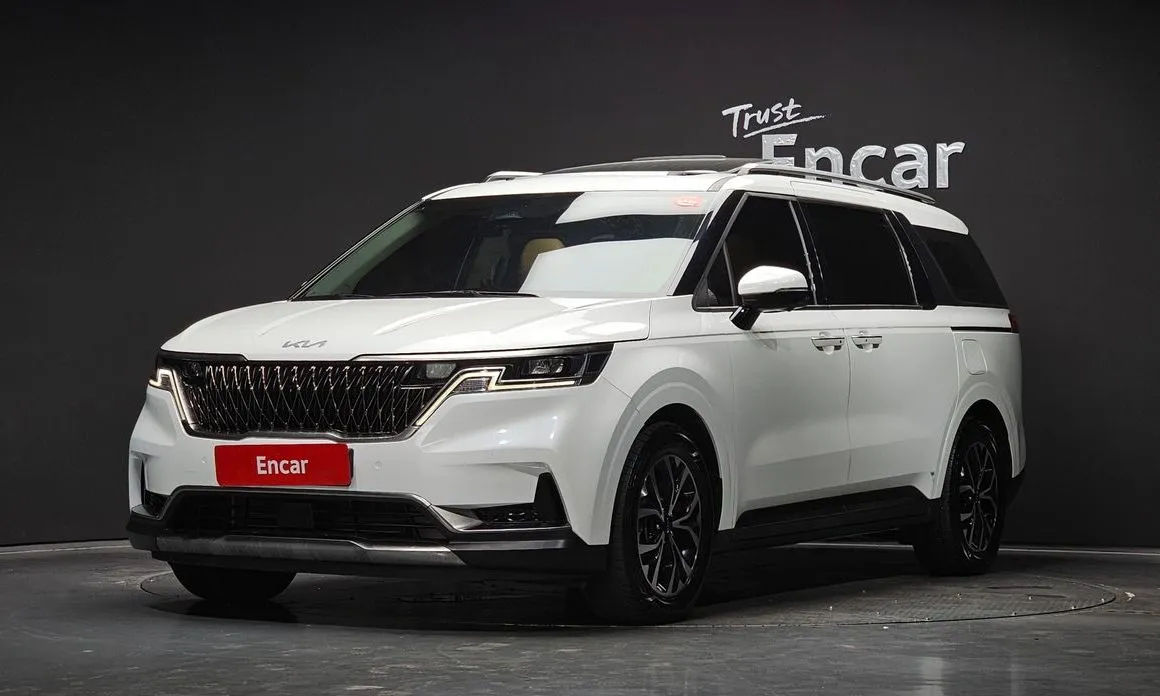 Kia Carnival — фото 1
