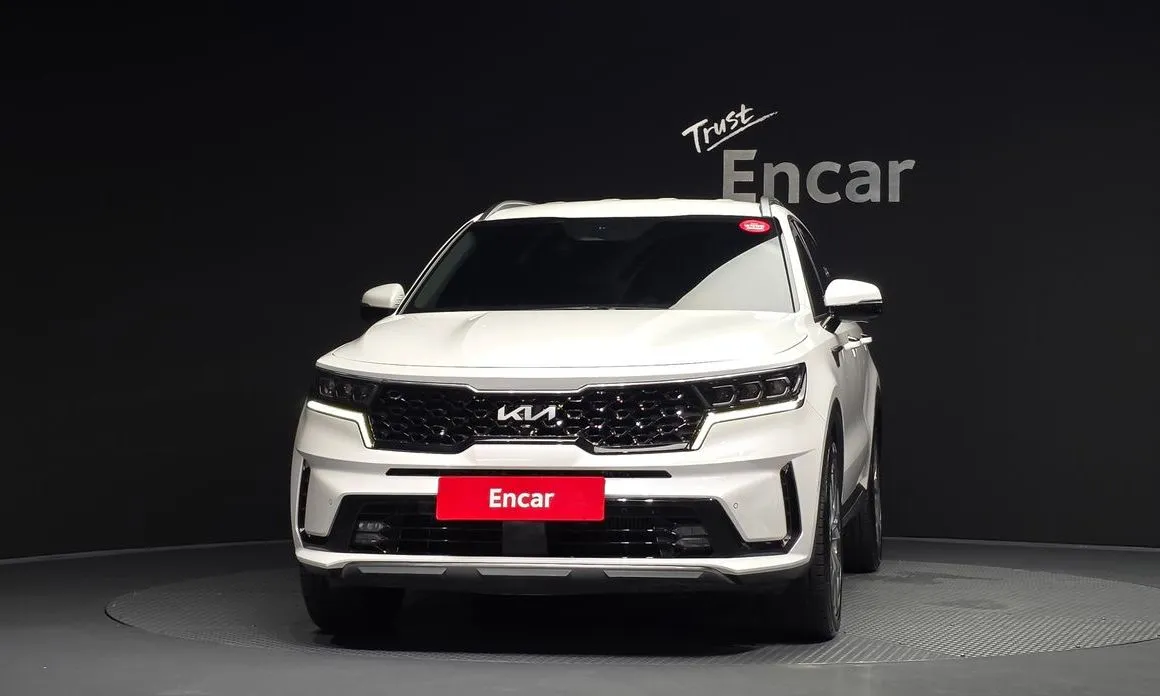 Kia Sorento — фото 8