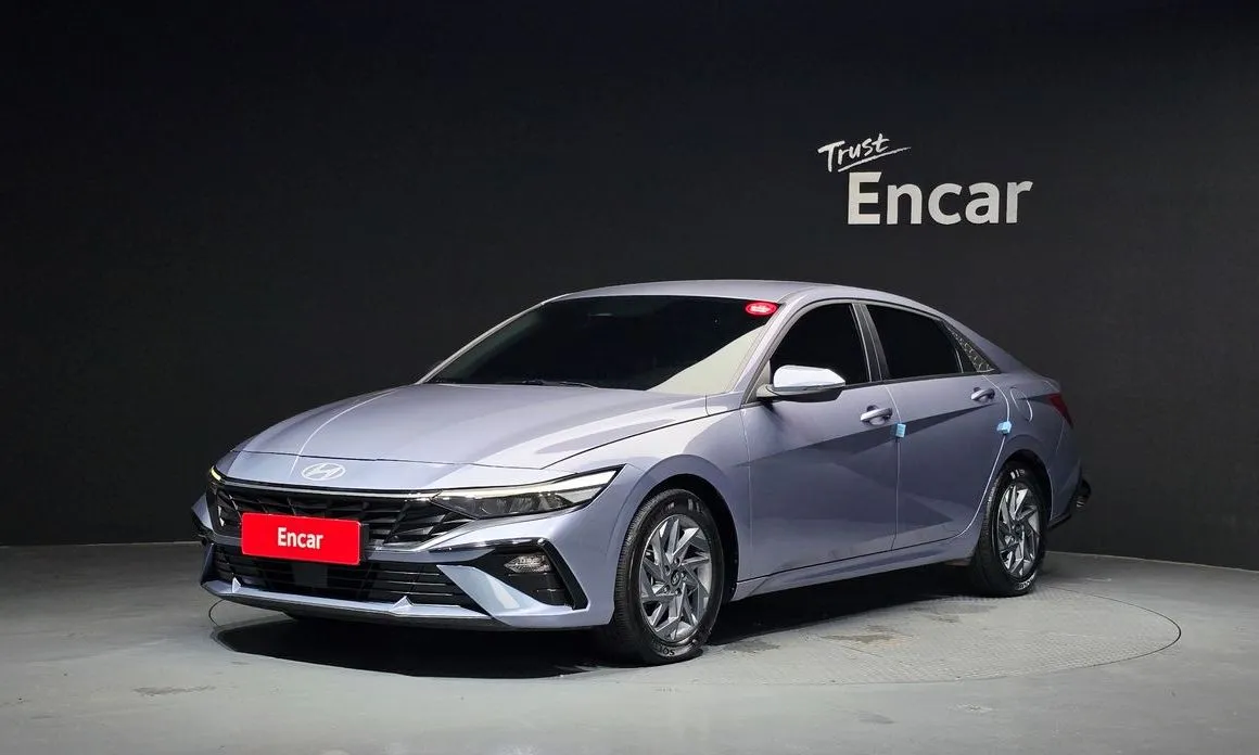 Hyundai AVANTE — фото 1