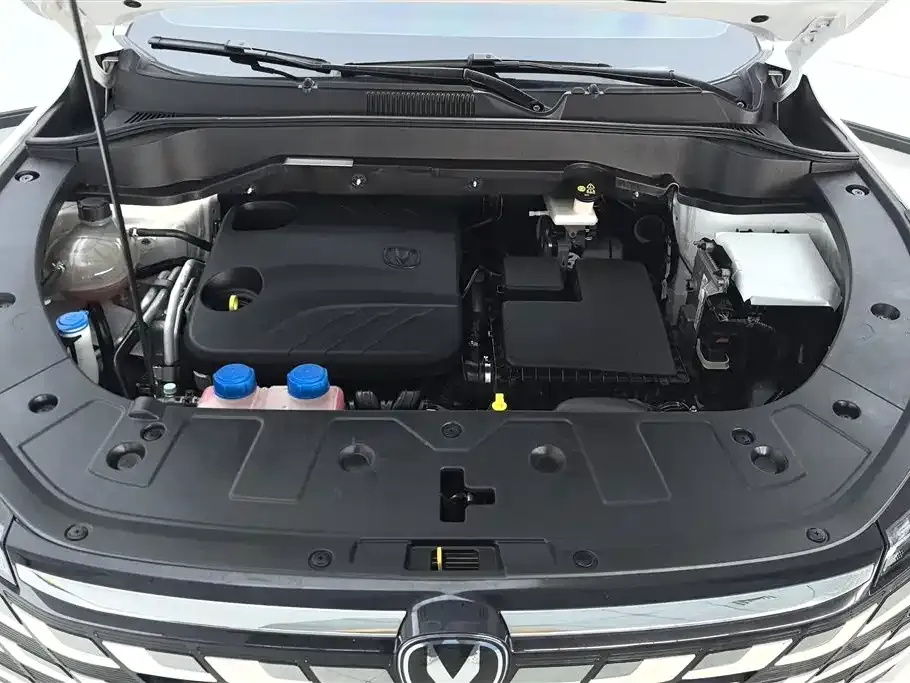Changan UNI-Z New Energy 2024 из CN, фото 6
