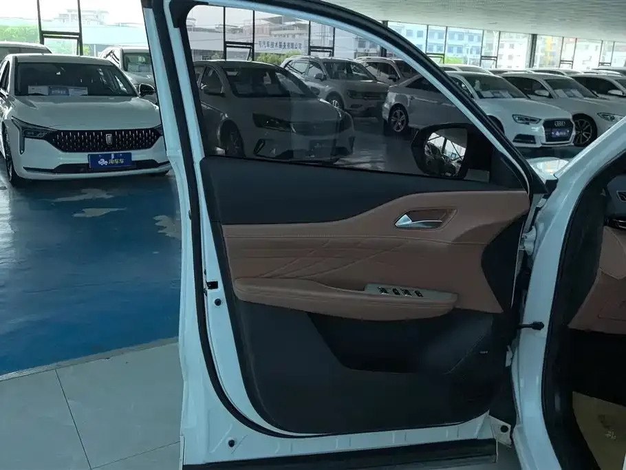 Changan UNI-Z New Energy 2024 из CN, фото 10