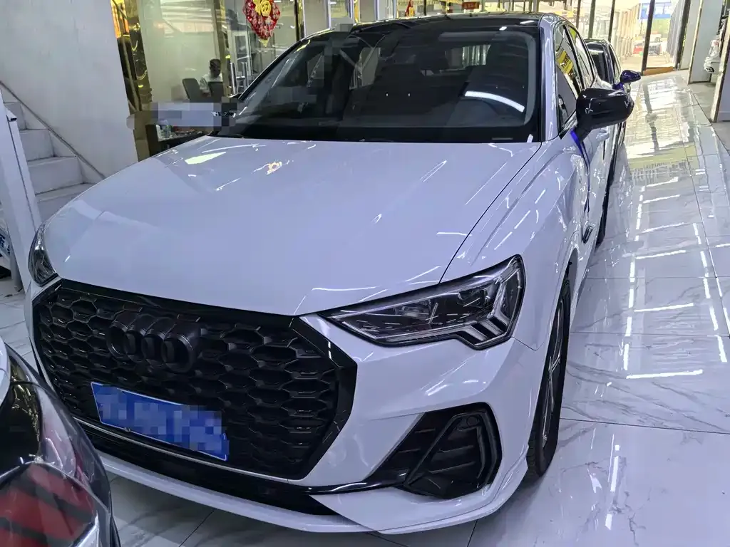 Audi Q3 Sportback — фото 5