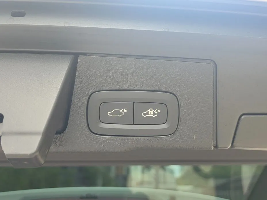 Volvo XC60 2026 из KR, фото 7