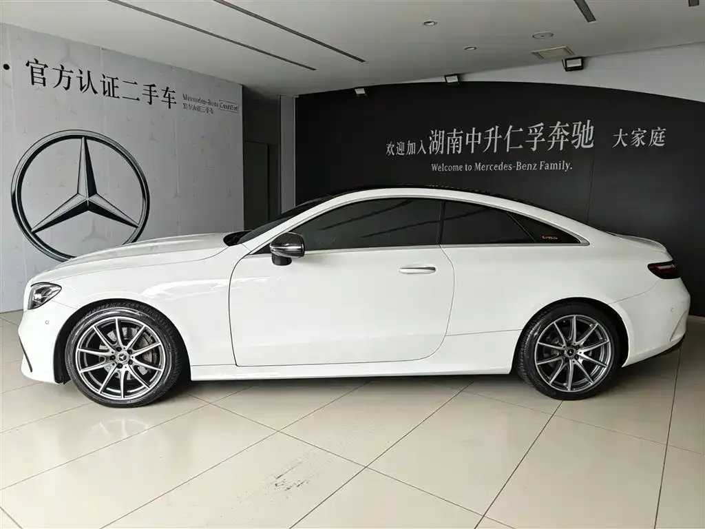 Mercedes-Benz E-Class (Import) — фото 4