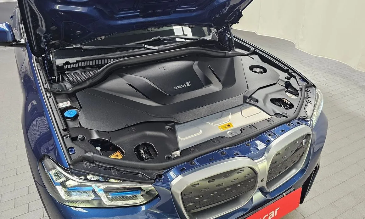BMW iX3 2024 из KR, фото 10