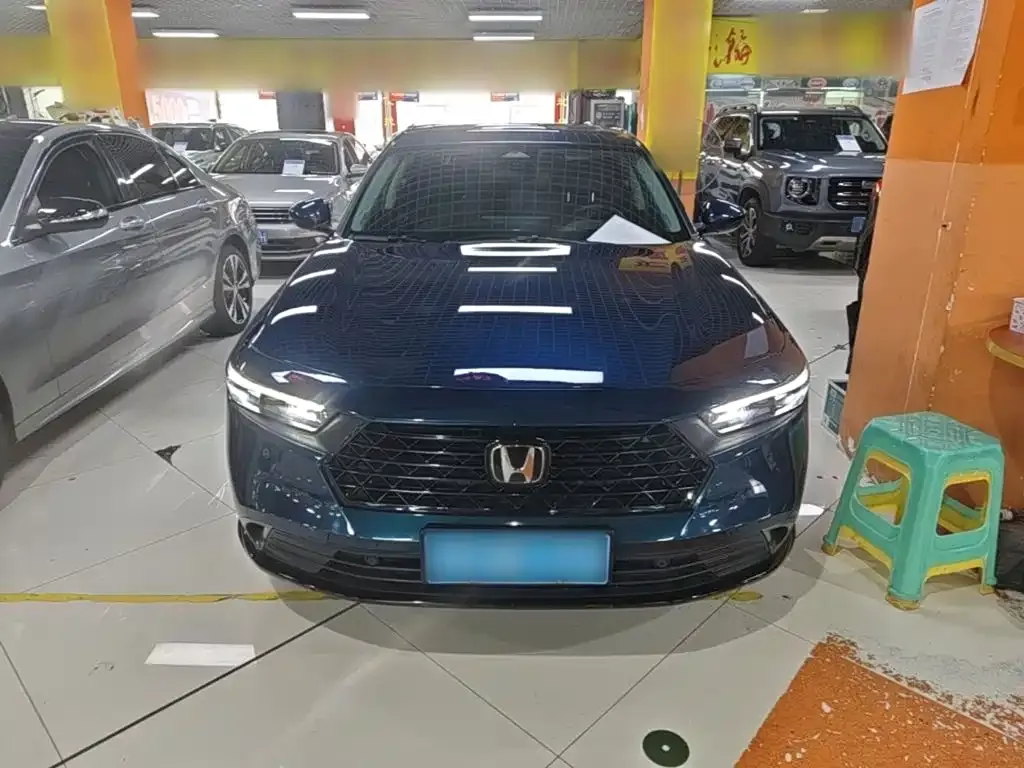 Honda Accord — фото 9