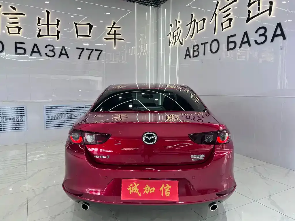 Mazda 3 Axela — фото 10