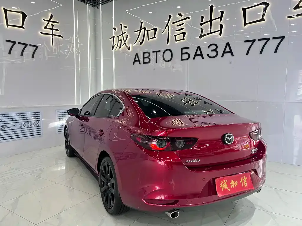 Mazda 3 Axela — фото 3
