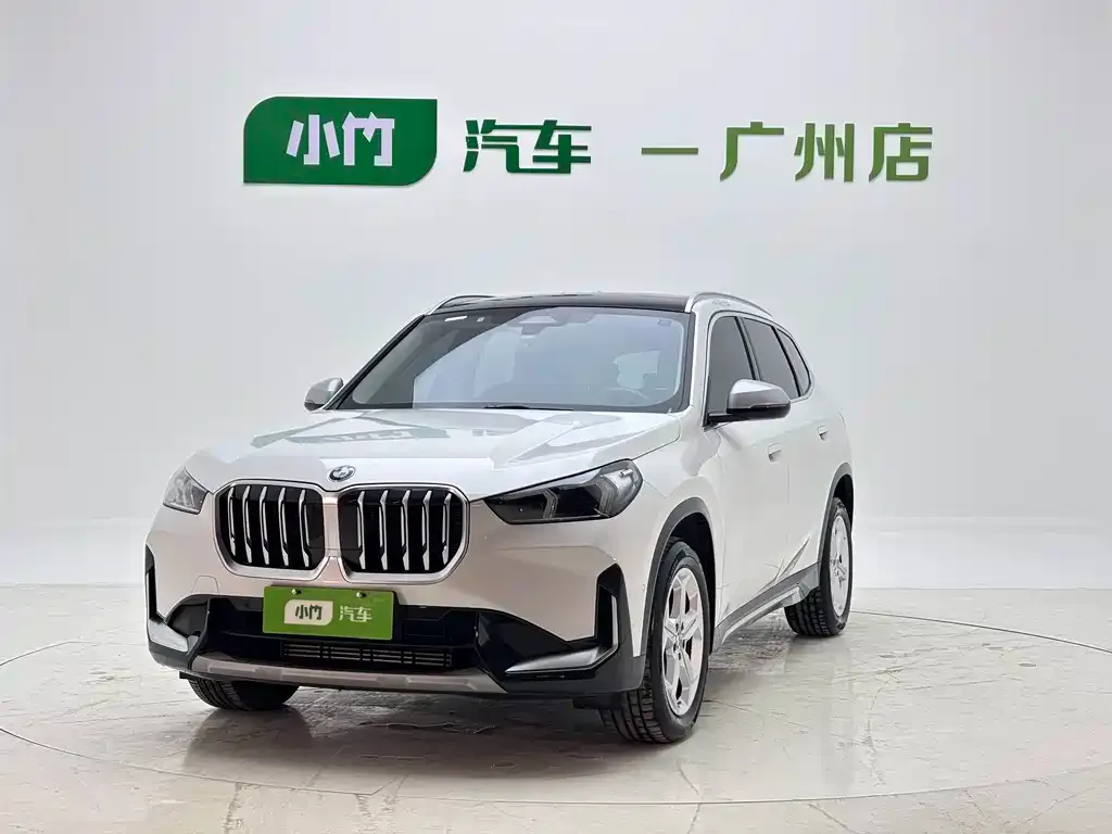 BMW X1 — фото 1