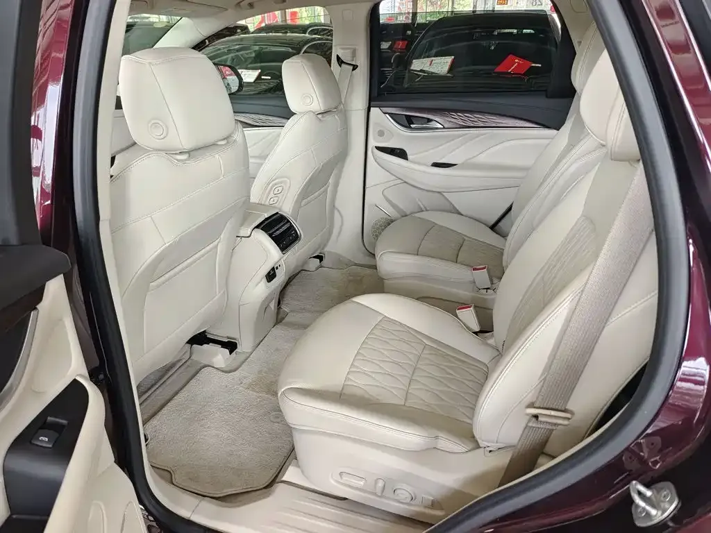 Buick Enclave — фото 3