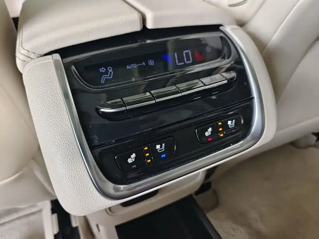 Buick Enclave — фото 4