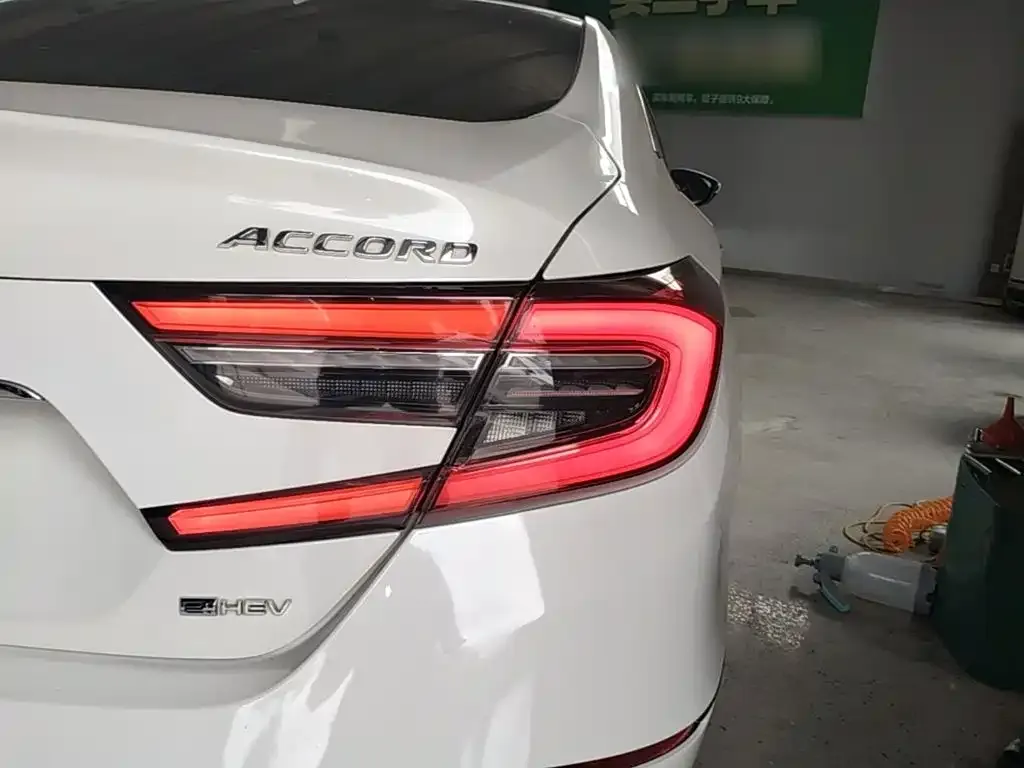 Honda Accord — фото 3