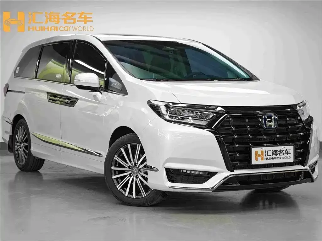 Honda Elysion 2024 из CN, фото 6
