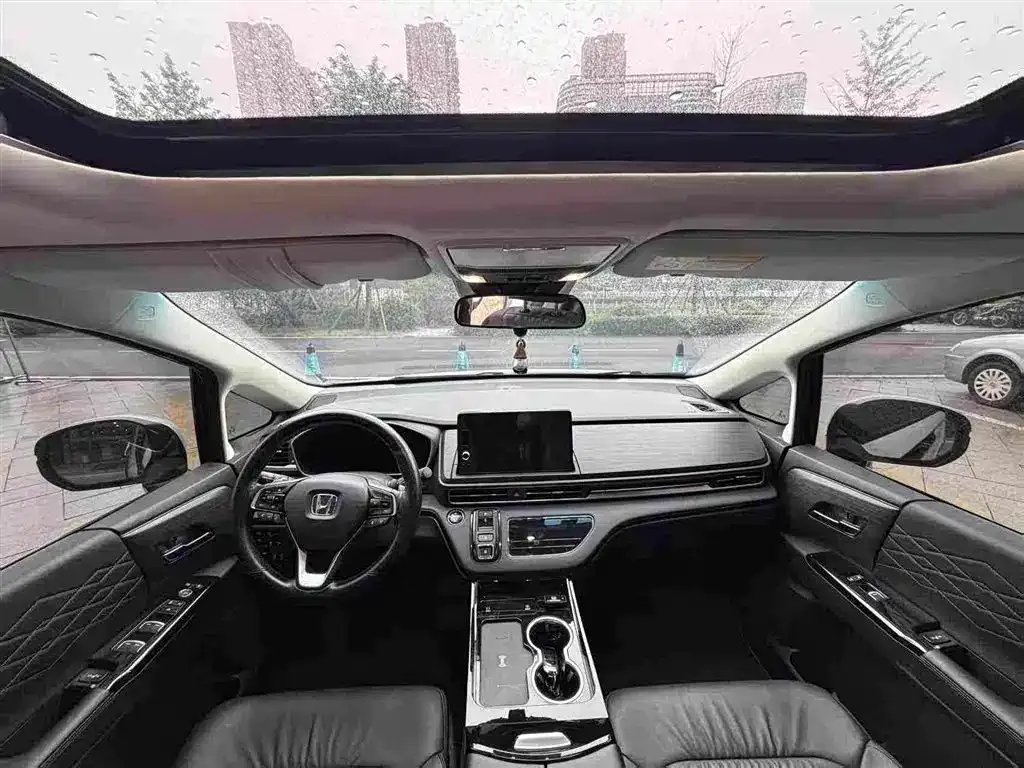 Honda Elysion 2024 из CN, фото 9
