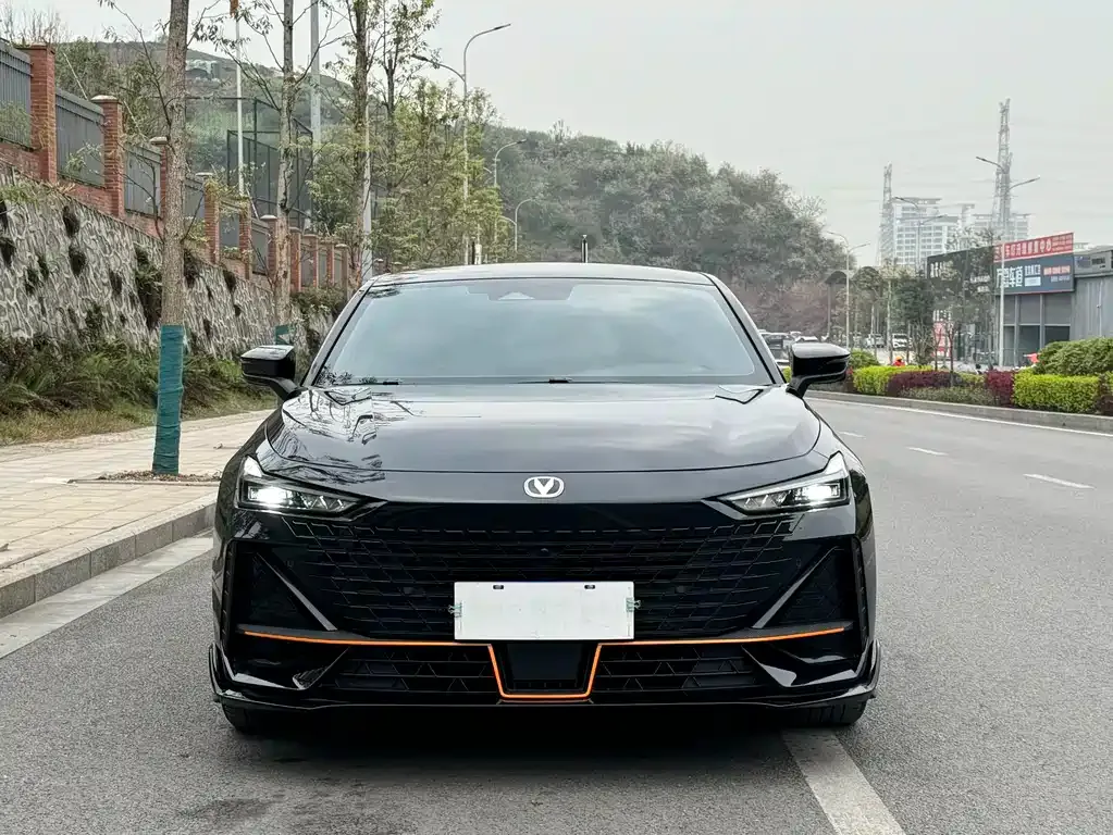 Changan UNI-V 2023 из CN, фото 4