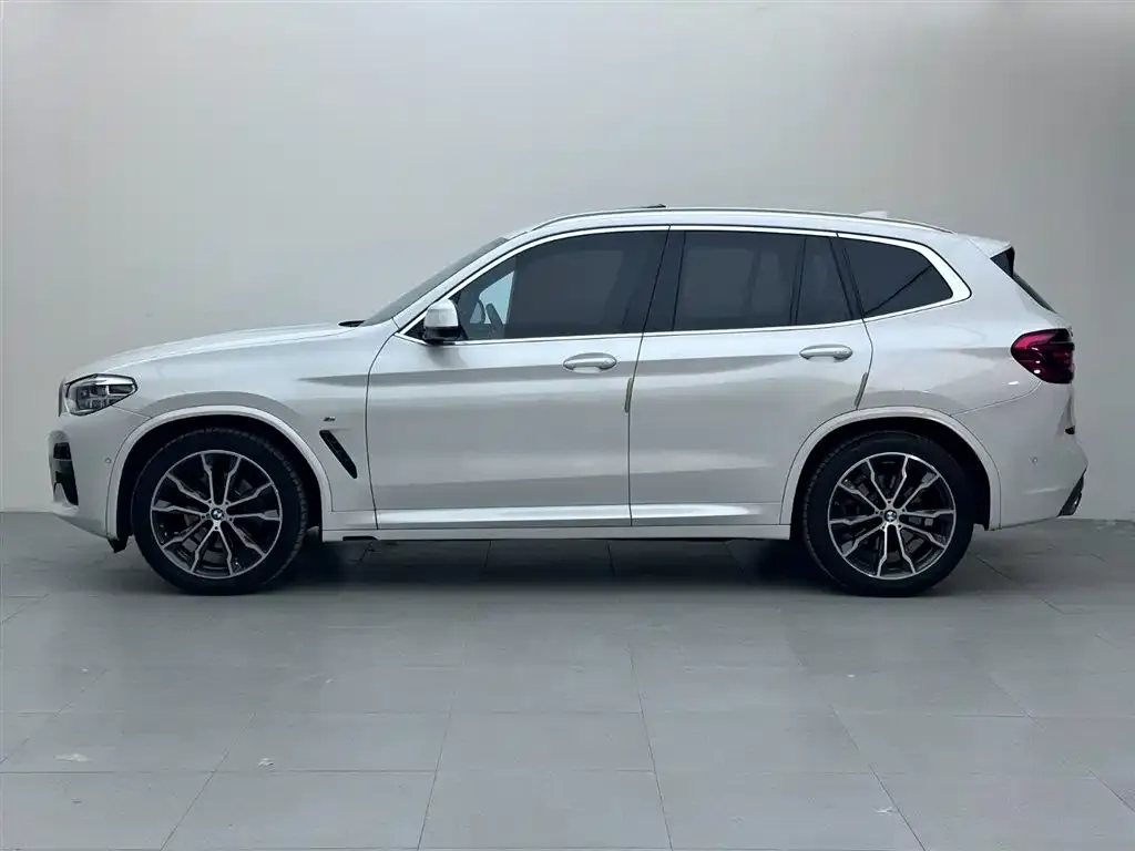 BMW X3 — фото 10